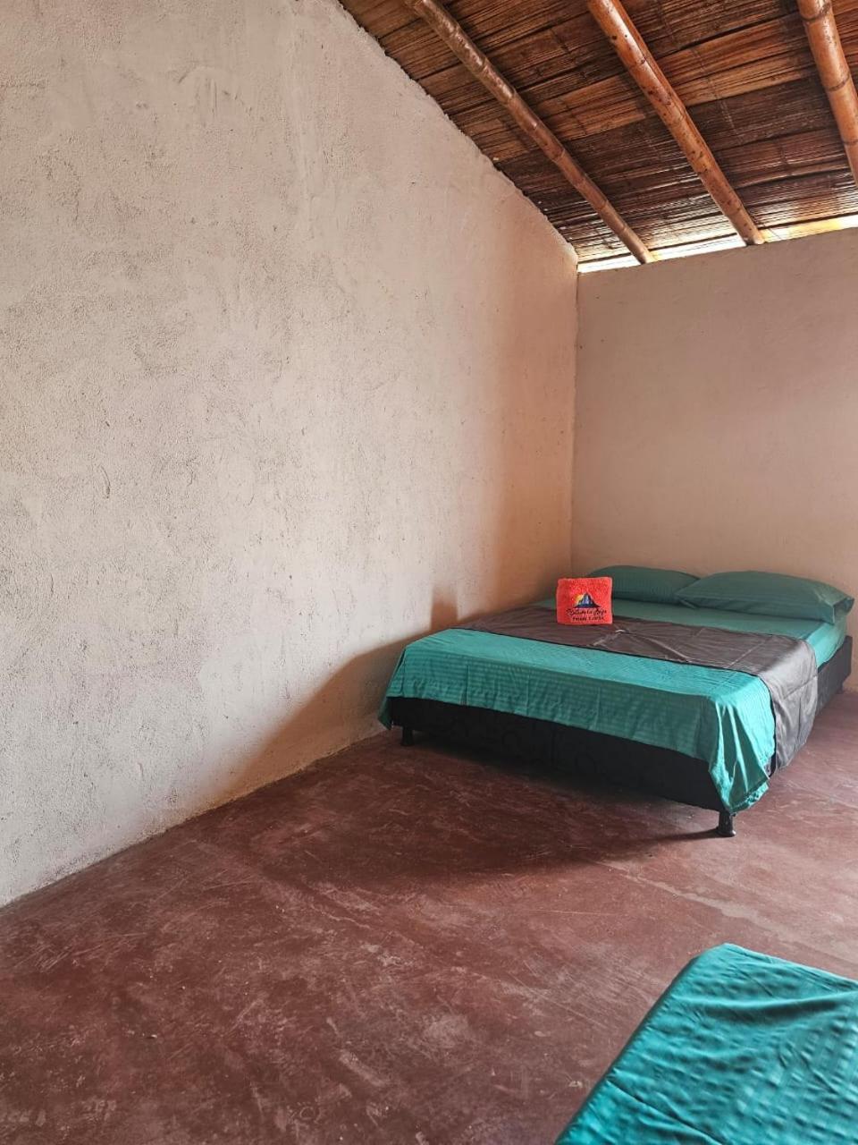 Estadero Los Hoyos Villavieja Buitenkant foto
