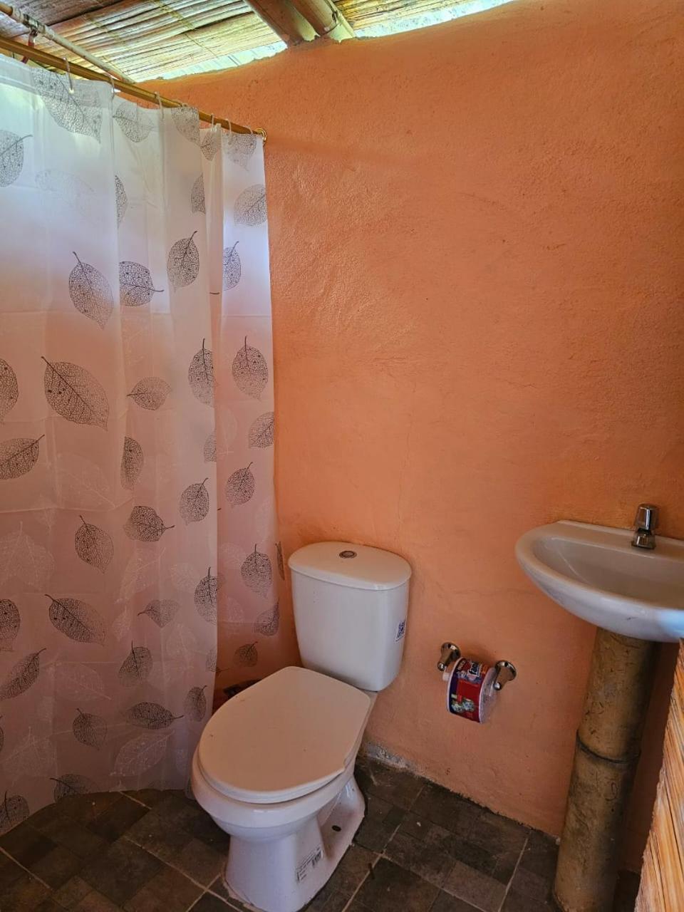 Estadero Los Hoyos Villavieja Buitenkant foto