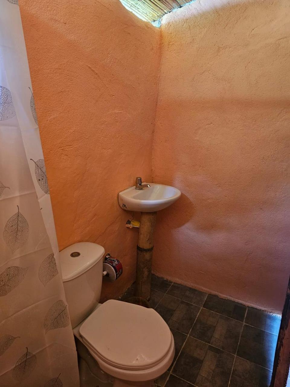 Estadero Los Hoyos Villavieja Buitenkant foto